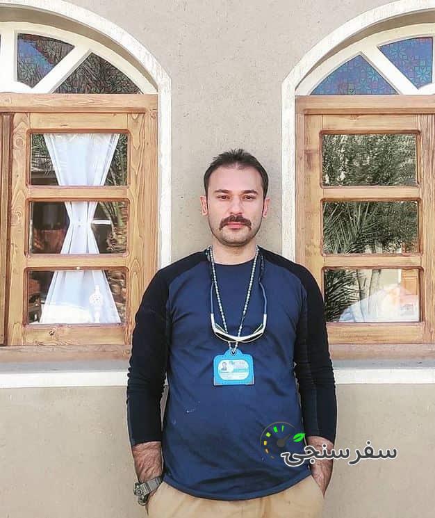 احسان عربی، راهنمای گردشگری روس زبان در تهران