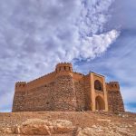 اقامتگاه قلعه سفید در ندوشن یزد