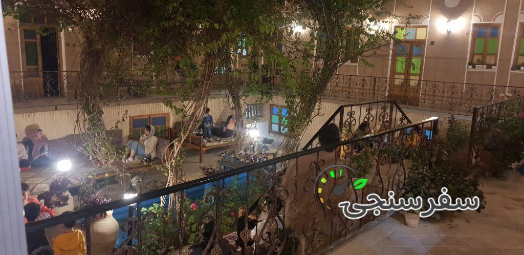 بوم گردی سرای کهن یزد