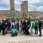 سمیرا حسینی مجری تورهای شیراز و پاسارگاد، محور قاجار، زندیه و هخامنش