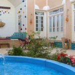 اقامتگاه بوم گردی اوروزا یزد