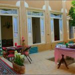 اقامتگاه بوم گردی اوروزا یزد