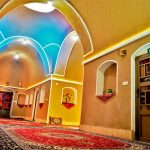 عمارت غزل- اقامتگاه بومگردی مناسب برای تورهای رصد در کاشان- آقای صباحی