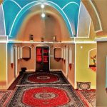 عمارت غزل- اقامتگاه بومگردی مناسب برای تورهای رصد در کاشان- آقای صباحی