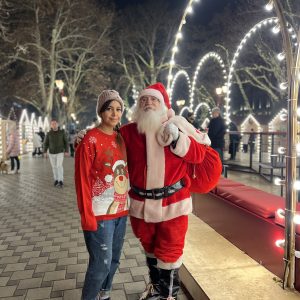 شراره رادی لیدرمحلی استان بوشهر در وبسایت سفرسنجی