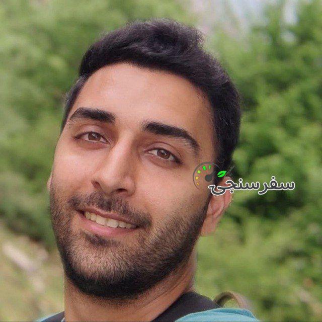 محمد کشتکار باقری مترجم انگلیسی و راهنمای گردشگری در چالوس مازندران