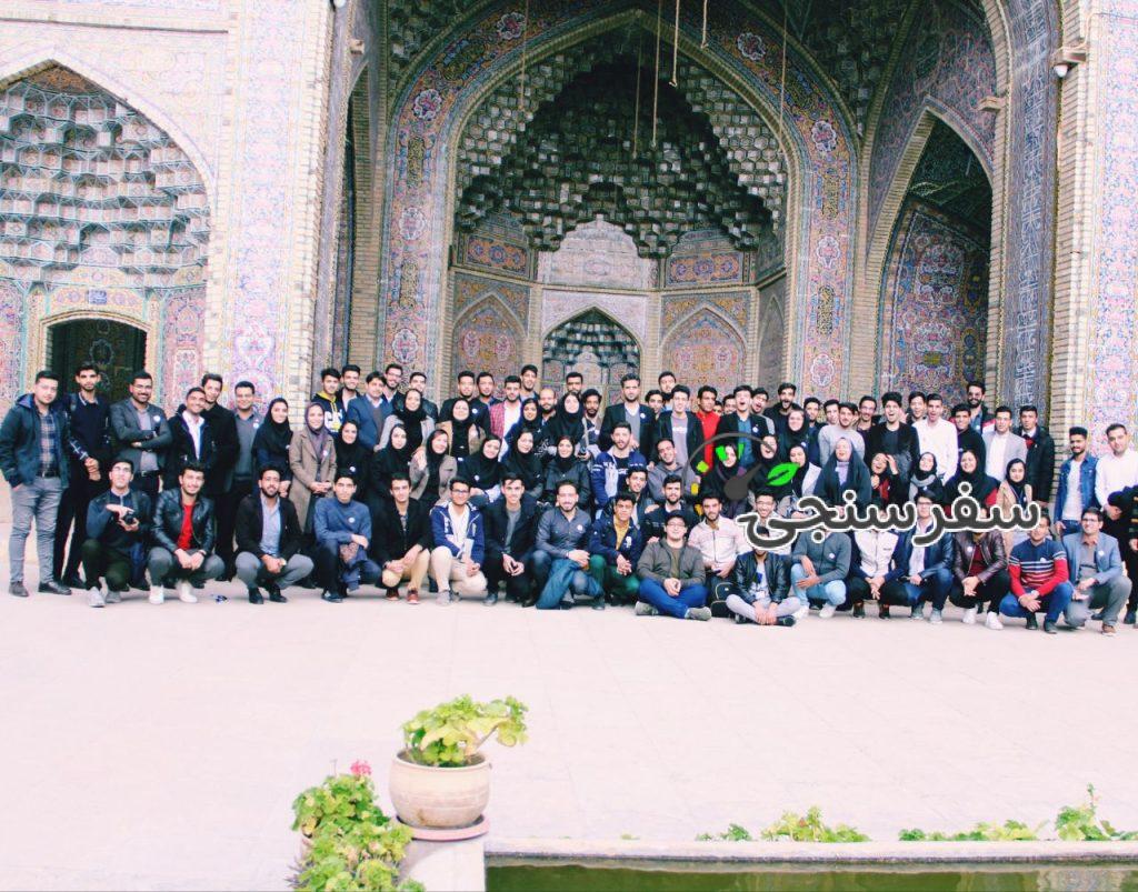 وحید اسدی وفا راهنمای گردشگری ( تورلیدر) بین المللی سه زبانه: فارسی – انگلیسی – عربی