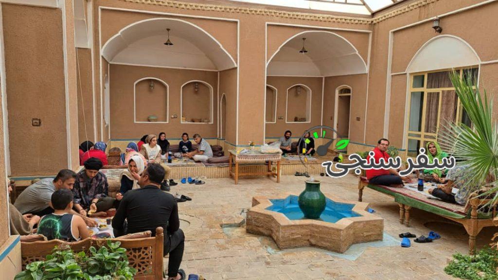 کویر ورزنه از شیراز دو روزه آخرمهرماه