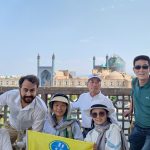 امیر بلوری راهنمای تورهای ورودی و خروجی به زبانهای عربی و انگلیسی و ترکی مندرج روی کارت