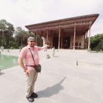 صلاح الدین توتونچی تورلیدر فرهنگی کارت دار در تهران