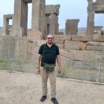 صلاح الدین توتونچی تورلیدر فرهنگی کارت دار در تهران