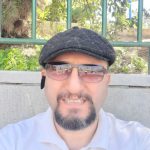 صلاح الدین توتونچی تورلیدر فرهنگی کارت دار در تهران