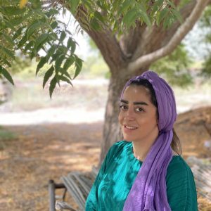 نرگس نظری راهنمای تورهای فرهنگی و طبیعت گردی در تهران در سفرسنجی