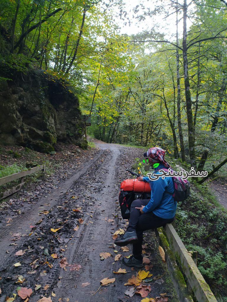 دوچرخه سواری مسیر چنگلی پیسه سون