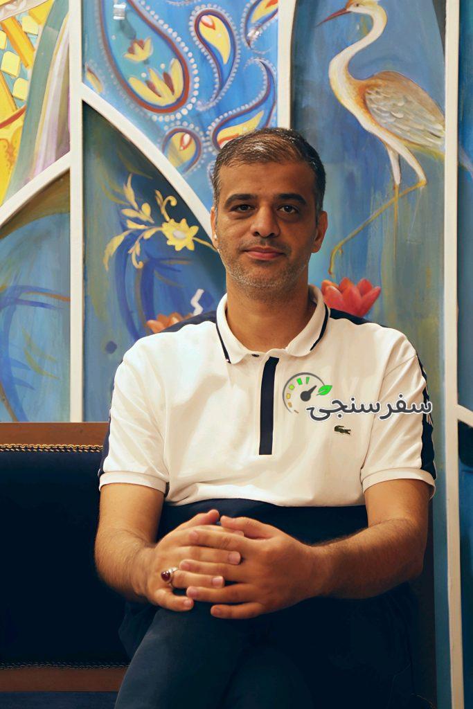 منصور باوی لیدر محلی عربی و انگلیسی جزیره کیش