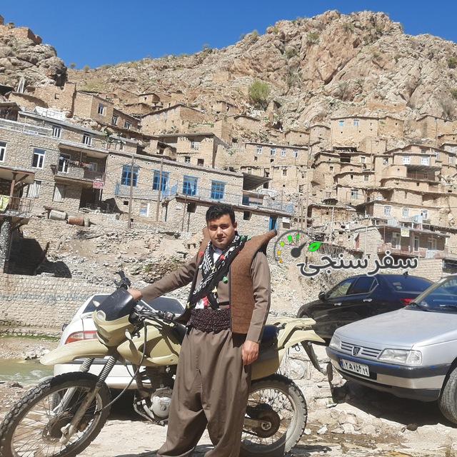 ولی مرواریدی پور تور لیدر دارای کارت رسمی از میراث فرهنگی هورامان و ساکن روستای پالنگان کردستان