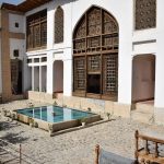 اقامتگاه سنتی خانه آزاده در شهر چالشتر شهرکرد/