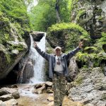 مختار غفوریان تور لیدر و مترجم ایتالیایی زبان انگلیسی