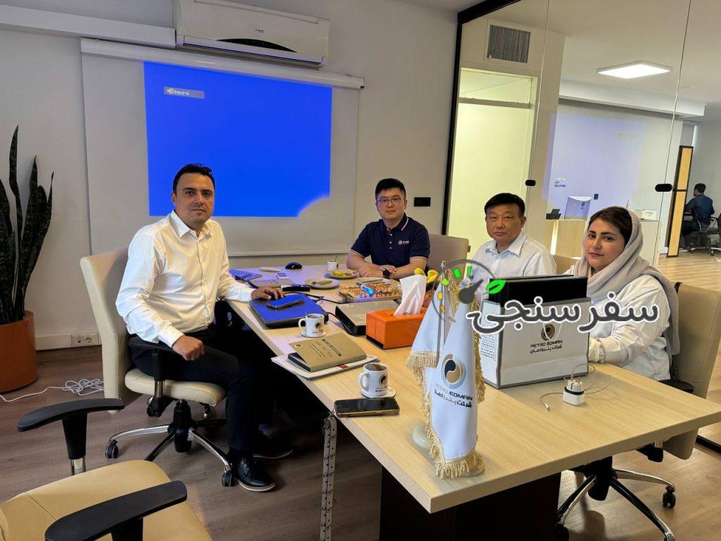 سودا سیامی مترجم زبان چینی در تهران