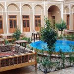 اقامتگاه بومگردی فرافر سریزد