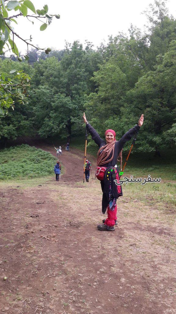 پروانه نیکخواه کمک تورلیدر (اسیست) مسلط به زبان ترکی استانبولی در تهران