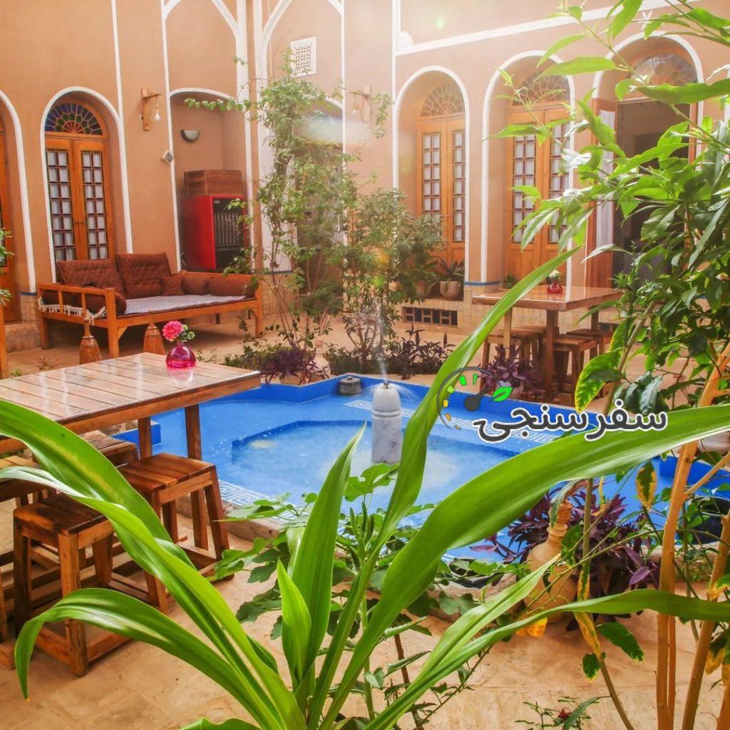 اقامتگاه بومگردی سنتی خشت و خاطره در یزد/