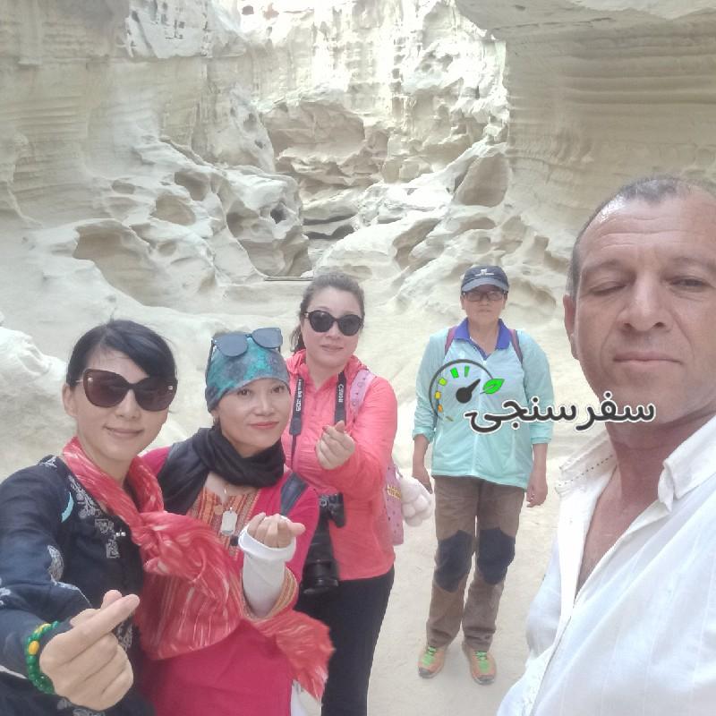 بهیار بهمنی فارسی راهنمای طبیعت گردی مسلط به جزیره قشم