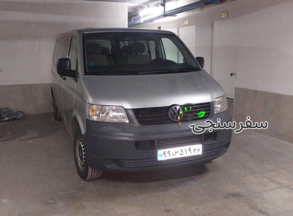 سیروس اخروی درایورگاید در مشهد