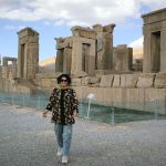 مینا نیک اقبالیان راهنمای کارت دار میراث فرهنگی در سی سخت کهگیلویه و بویراحمد