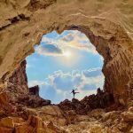 ایوب حسین پور راهنمای محلی استان بوشهر ومنطقه پارسیان (همراه با ماشین)