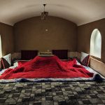 علی شبانی اقامتگاه بوم‌گردی آقا میرزا طبس در خراسان جنوبی