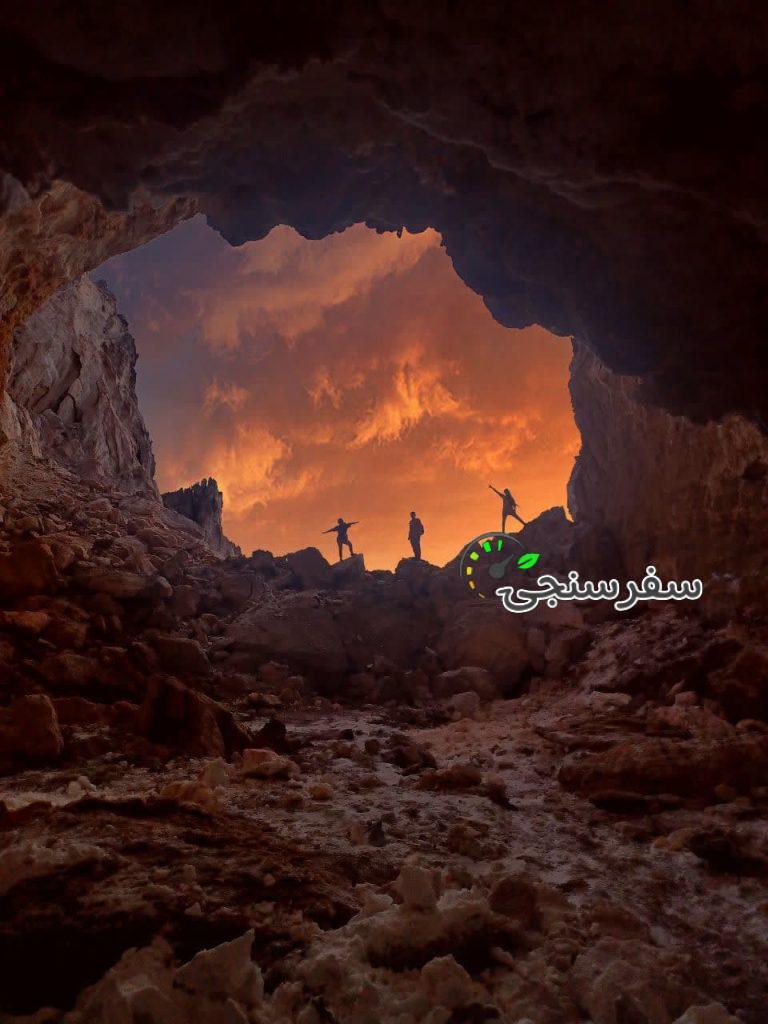 ایوب حسین پور راهنمای محلی استان بوشهر ومنطقه پارسیان (همراه با ماشین)