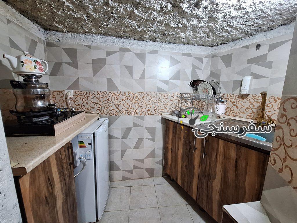 کمال زارع سوئیت بومگردی صخره ای عمارت سنگی کندوان