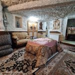 کمال زارع سوئیت بومگردی صخره ای عمارت سنگی کندوان