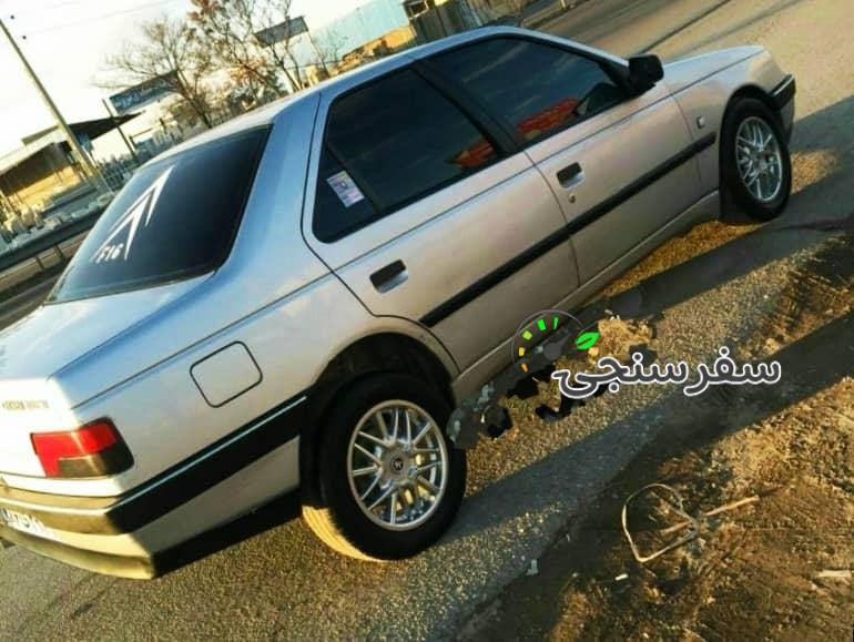 عباس ابراهیمی سواری پژو ۴۰۵ دربستی در اصفهان