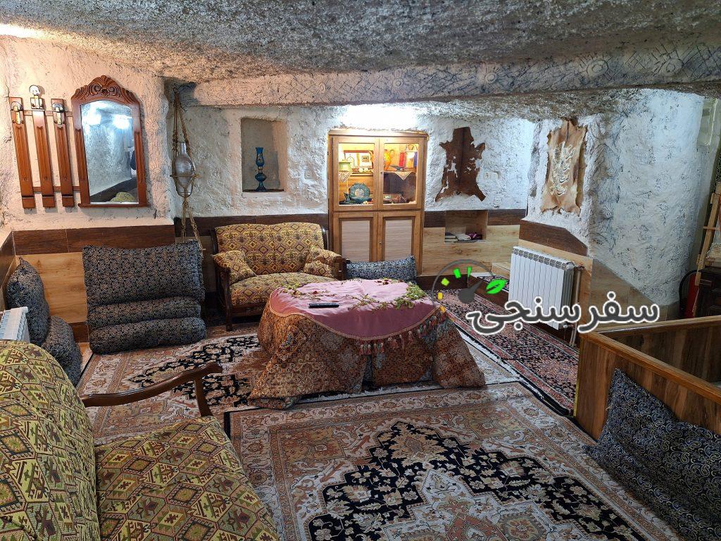 کمال زارع سوئیت بومگردی صخره ای عمارت سنگی کندوان