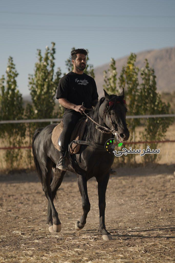 محسن خادمی زاده لیدر طبیعتگردی _ فرهنگی در لرستان