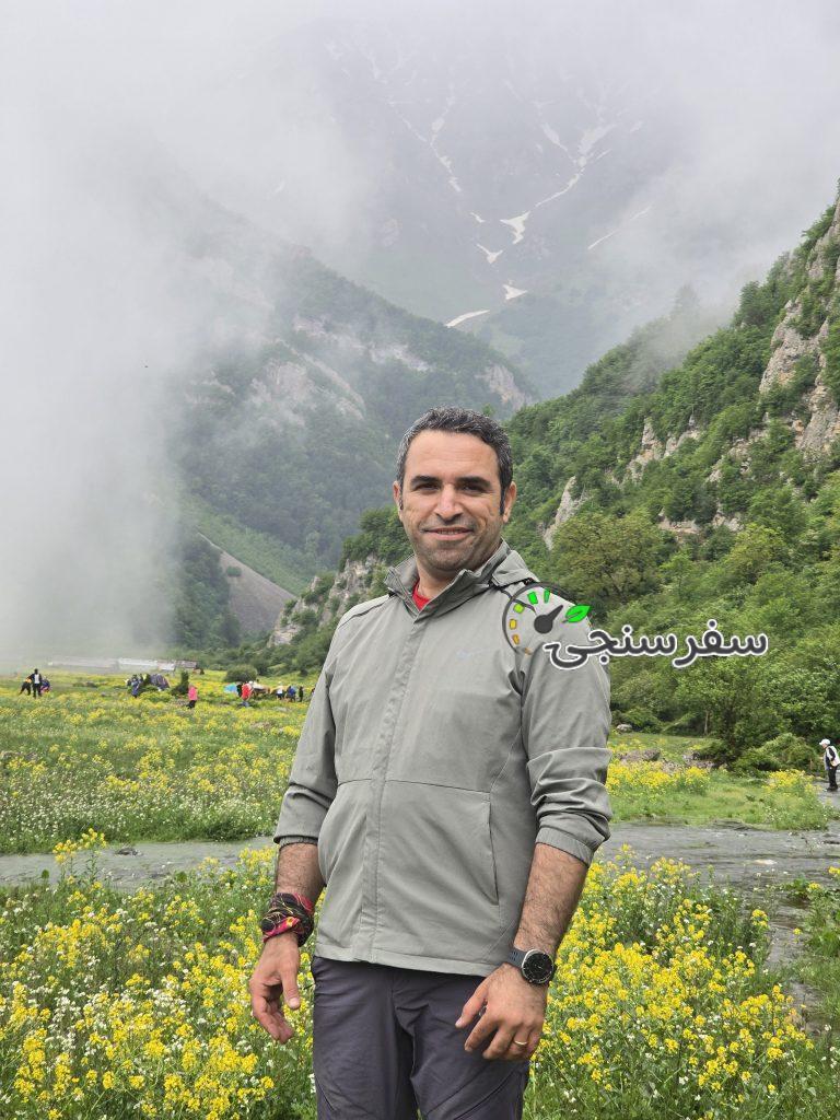 حجت اکبری تورلیدر طبیعتگردی در تهران