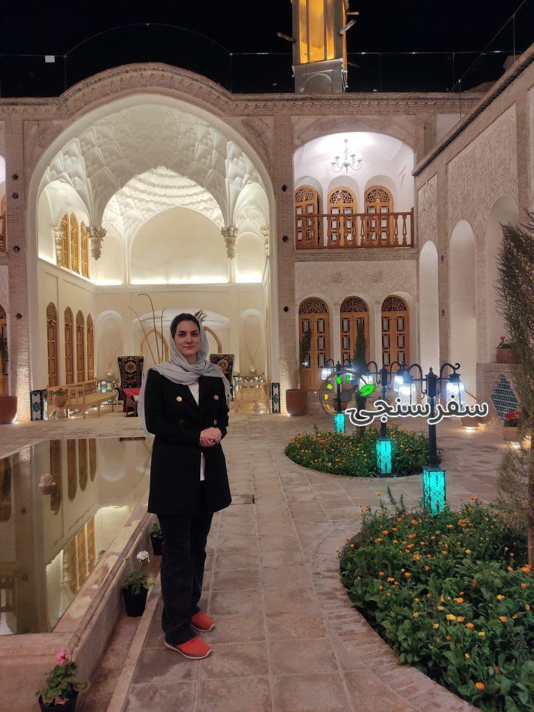 زینب خدادادیان لیدر بین المللی فرهنگی گردشگری در کاشان