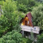 میثم حاجی پور اقامتگاه کلبه های چوبی جنگلی در گیلان