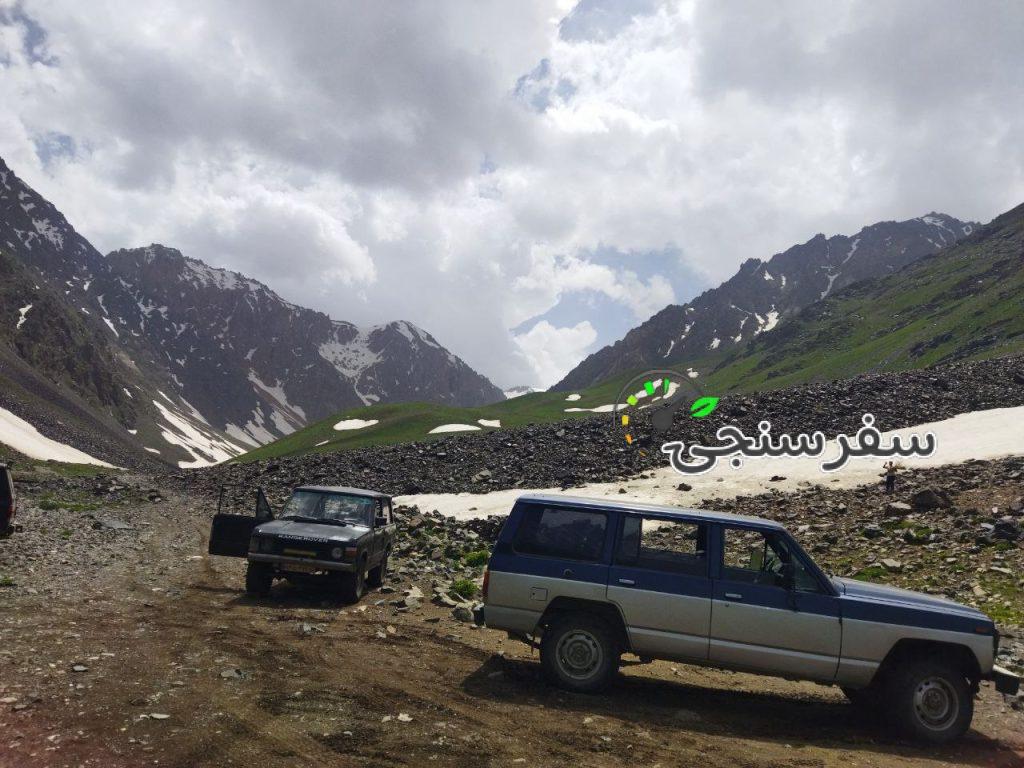 جابه جایی مسافر به تنگ گلو با پاترول چهار درب و نیسان وانت