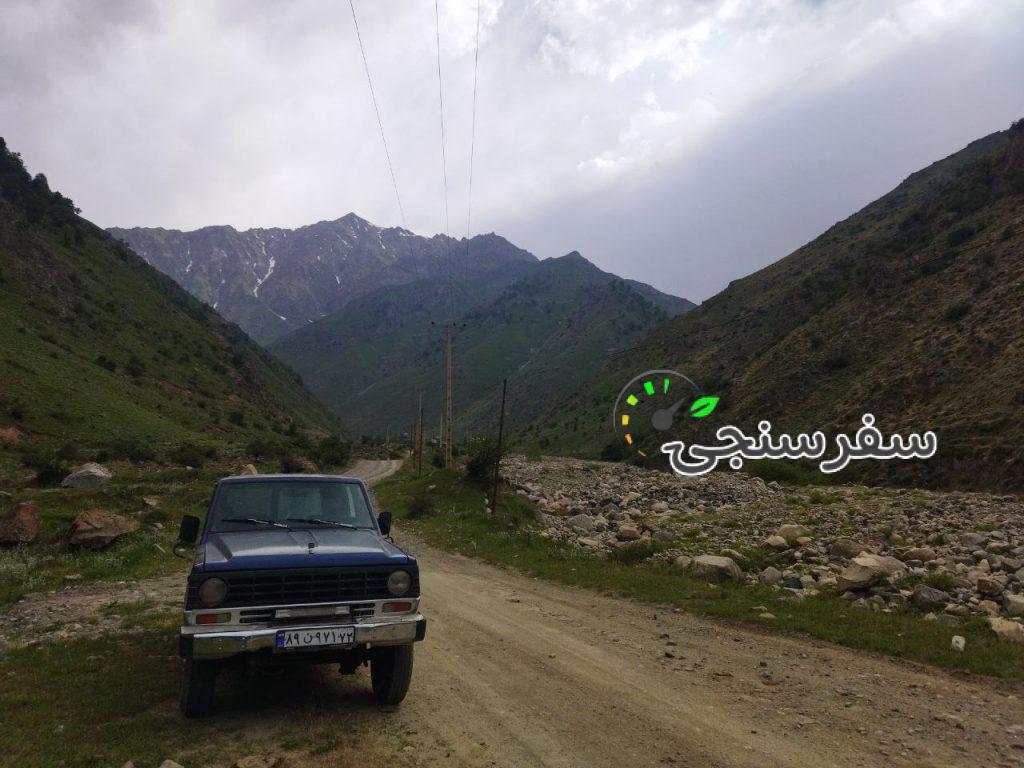 جابه جایی مسافر به تنگ گلو با پاترول چهار درب و نیسان وانت