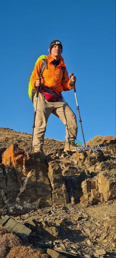 احمد نژادهادی لیدر گردشگری فرهنگی و درایور گاید در مشهد