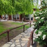 رستوران و اقامتگاه بومگردی نشینگه بنار در مریوان کردستان/