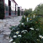 رستوران و اقامتگاه بومگردی نشینگه بنار در مریوان کردستان/