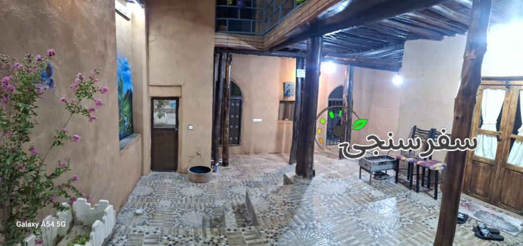 اقامتگاه بومگردی آلوسان در همدان