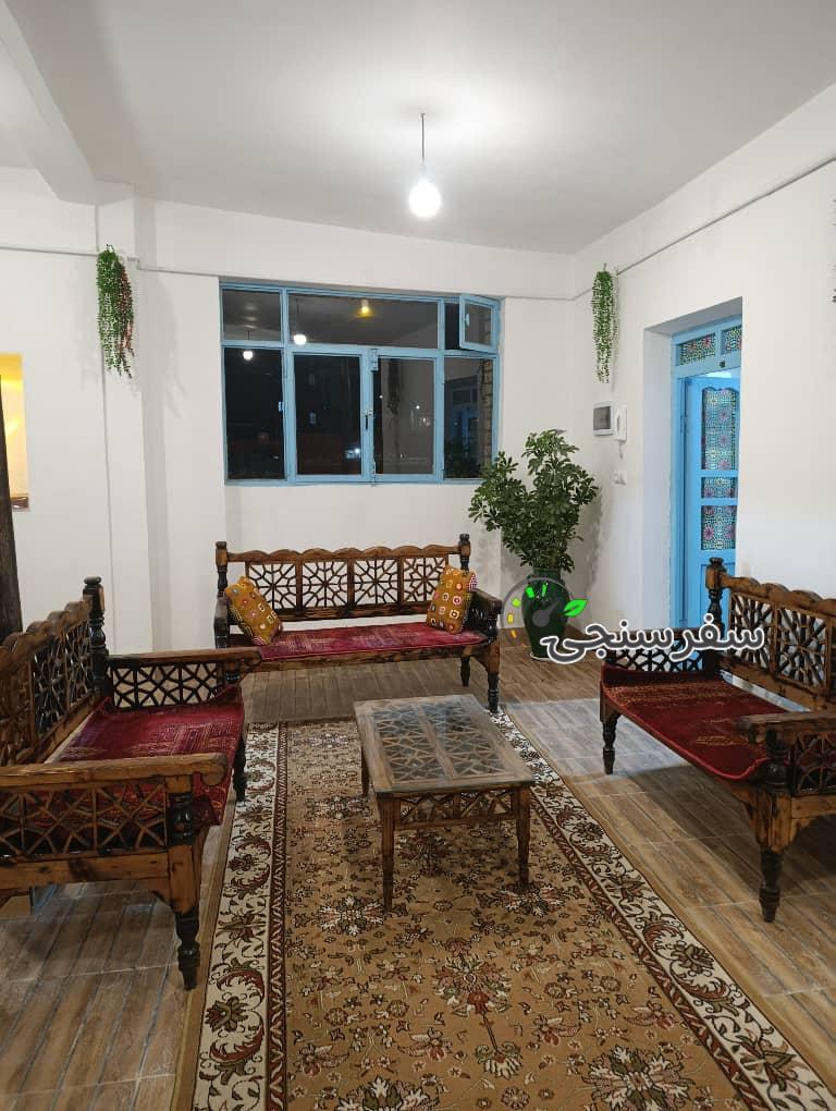 اقامتگاه بومگردی آلوسان در همدان