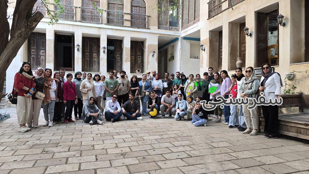 محمدعلی آموزگار شهدی راهنمای گردشگری (تورلیدر) بوشهر