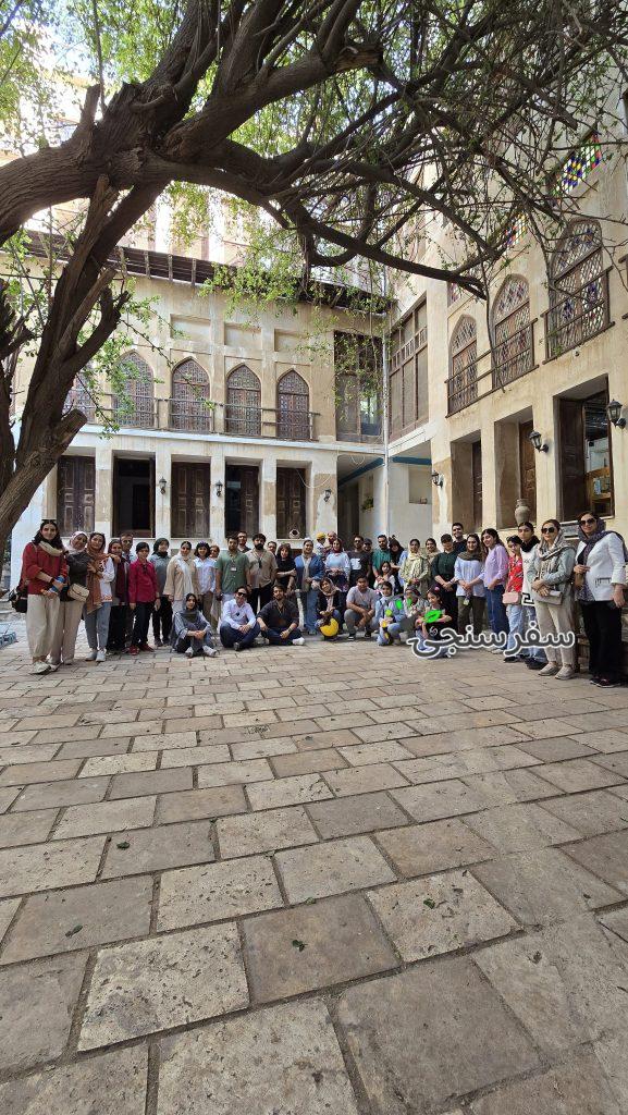 محمدعلی آموزگار شهدی راهنمای گردشگری (تورلیدر) بوشهر