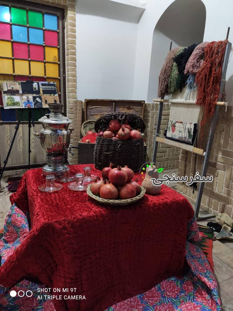 تور باغ انار و بازدید اماکن تاریخی ساوه